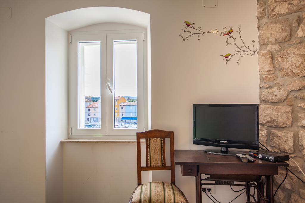 Apartment Pogled Na Luku Крес Екстериор снимка